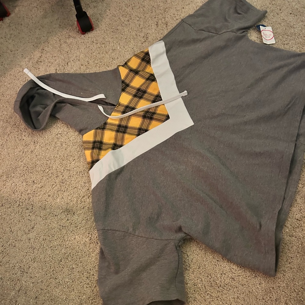 White cropped hoodie